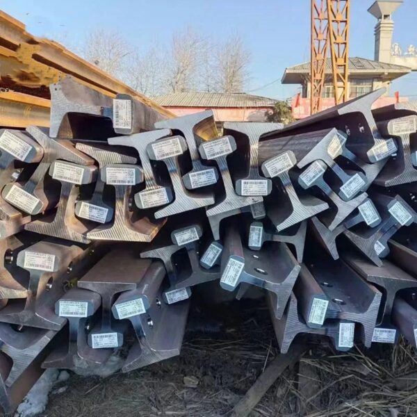 cheap price standard railway train uic60 steel rail for sale