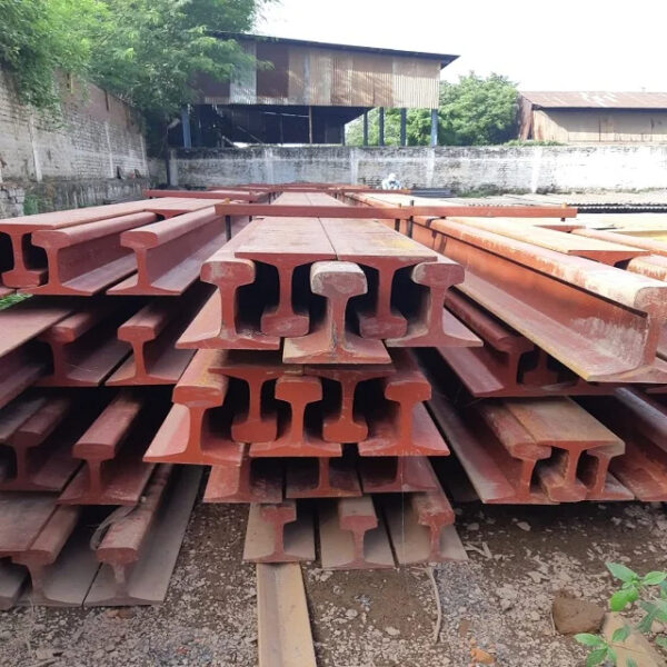 Used Rails R50 - R65 At Best Price/Used Rail Scrap for sale /Used Railway Track in Bulk Used Rail Steel Scrap Cheap price - Image 3