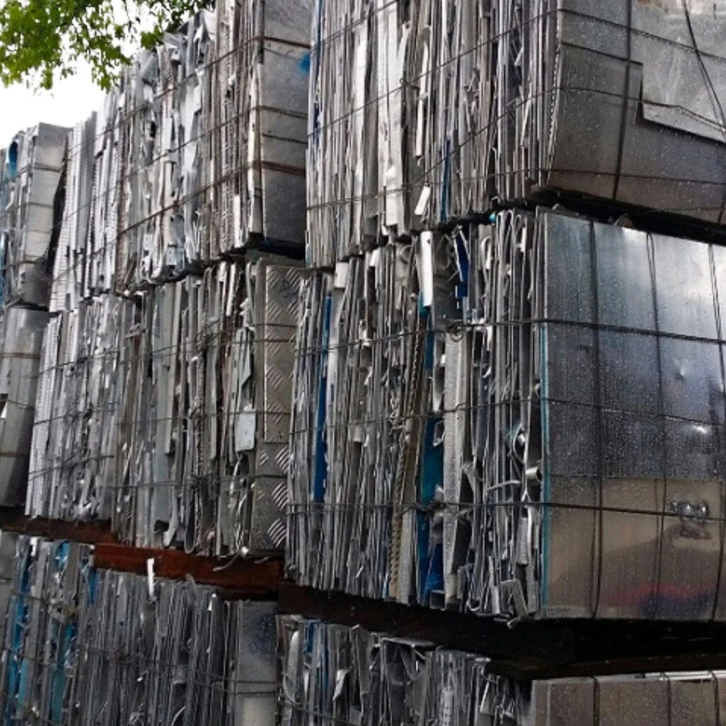 99% Pure Aluminum Extrusion Scrap Available In Bulk Supply Quality Aluminum Extrusion Scrap From Factory