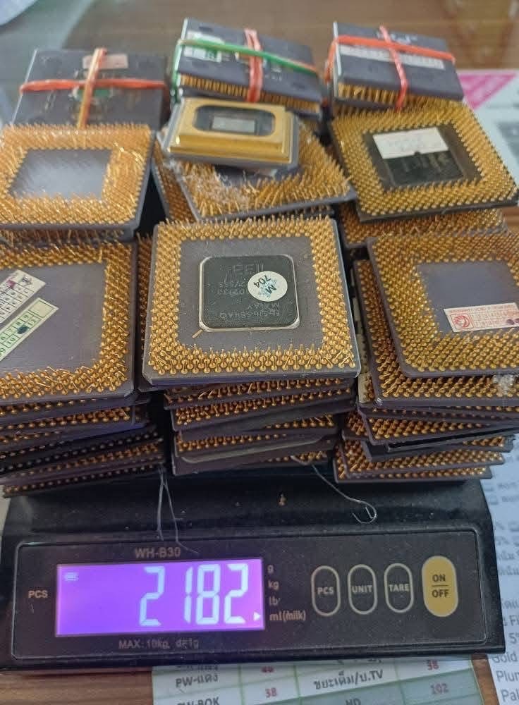 Wholesale Recyclable Ceramic CPU Scrap HMS Grade Electronic Chips for Metal Recovery - Image 4