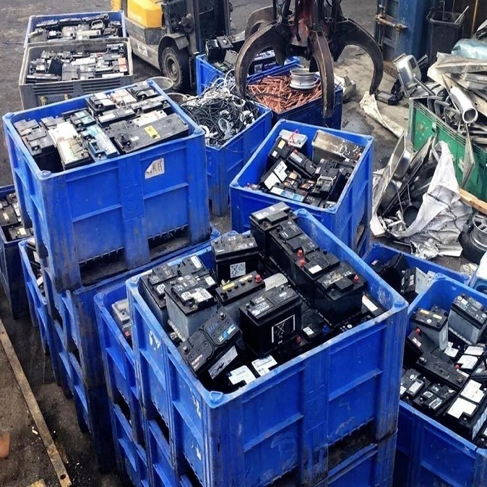 Buy lead battery scrap at low cost with high recycling value suitable for battery manufacturers and metal processors - Image 5